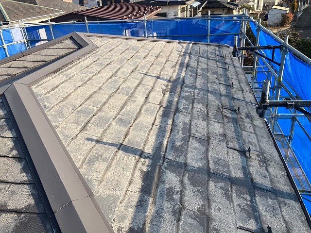 仙台市泉区　色褪せしたスレート屋根