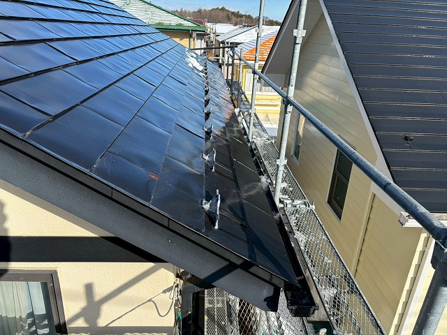 仙台市泉区　隣接するご自宅への積雪防止をする前の様子