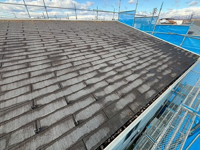 富谷市 カバー工事 色褪せ